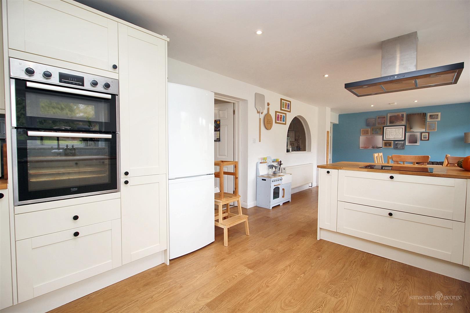 Ashampstead Road, Southcote, Reading
